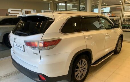 Toyota Highlander III, 2014 год, 2 850 500 рублей, 4 фотография