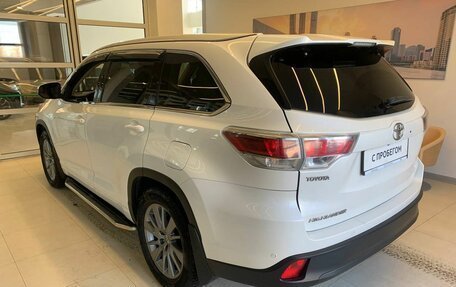 Toyota Highlander III, 2014 год, 2 850 500 рублей, 6 фотография