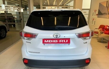 Toyota Highlander III, 2014 год, 2 850 500 рублей, 5 фотография