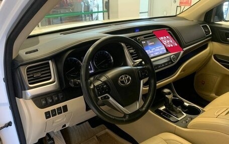 Toyota Highlander III, 2014 год, 2 850 500 рублей, 12 фотография