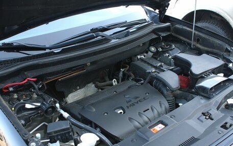 Mitsubishi Outlander III рестайлинг 3, 2021 год, 2 200 000 рублей, 9 фотография