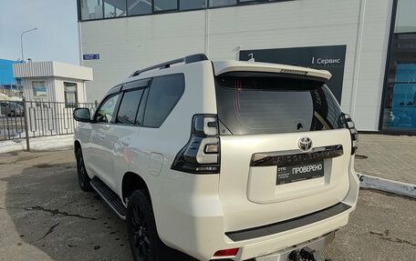 Toyota Land Cruiser Prado 150 рестайлинг 2, 2021 год, 5 350 000 рублей, 8 фотография