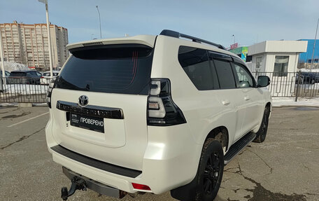 Toyota Land Cruiser Prado 150 рестайлинг 2, 2021 год, 5 350 000 рублей, 6 фотография