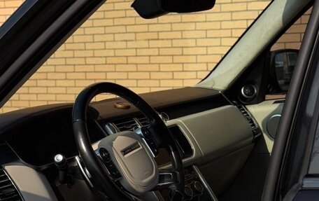 Land Rover Range Rover IV рестайлинг, 2017 год, 5 499 000 рублей, 3 фотография