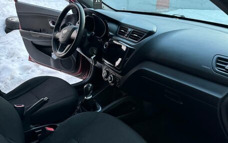 KIA Rio III рестайлинг, 2012 год, 25 фотография