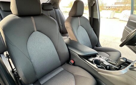 Toyota Camry, 2019 год, 2 900 000 рублей, 12 фотография