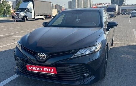 Toyota Camry, 2019 год, 2 900 000 рублей, 21 фотография