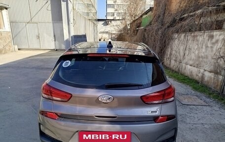 Hyundai Elantra VI рестайлинг, 2019 год, 1 800 000 рублей, 15 фотография