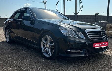 Mercedes-Benz E-Класс, 2012 год, 1 990 000 рублей, 13 фотография