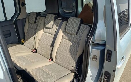 Renault Kangoo II рестайлинг, 2012 год, 550 000 рублей, 4 фотография