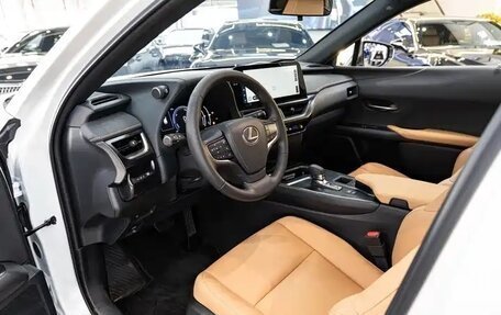 Lexus UX I, 2022 год, 3 650 010 рублей, 9 фотография