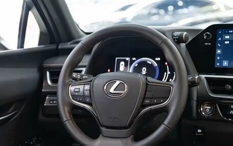 Lexus UX I, 2022 год, 3 650 010 рублей, 11 фотография