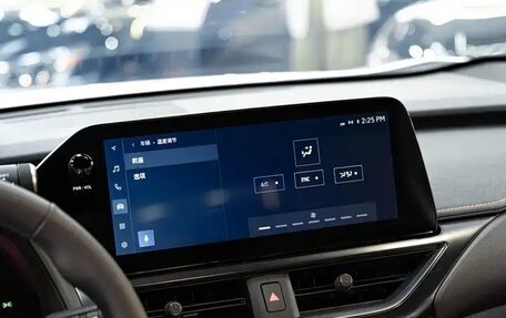 Lexus UX I, 2022 год, 3 650 010 рублей, 12 фотография