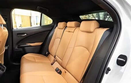 Lexus UX I, 2022 год, 3 650 010 рублей, 19 фотография