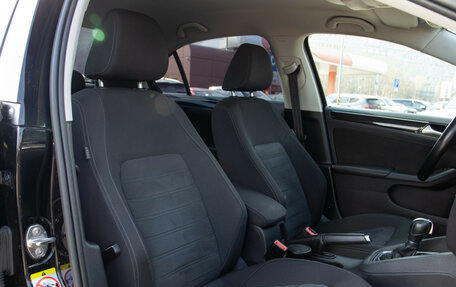 Volkswagen Jetta VI, 2018 год, 1 418 000 рублей, 17 фотография