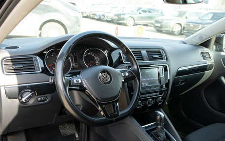 Volkswagen Jetta VI, 2018 год, 1 418 000 рублей, 10 фотография