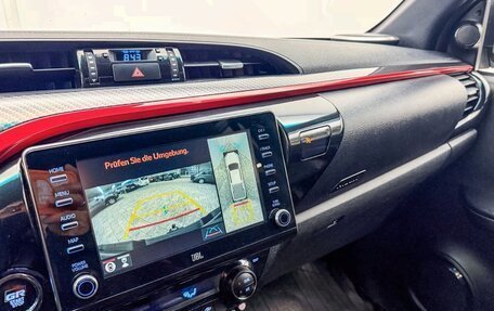 Toyota Hilux VIII, 2024 год, 6 970 000 рублей, 28 фотография