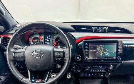 Toyota Hilux VIII, 2024 год, 6 970 000 рублей, 21 фотография