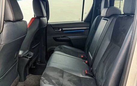 Toyota Hilux VIII, 2024 год, 6 970 000 рублей, 34 фотография