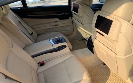 BMW 7 серия, 2010 год, 1 690 000 рублей, 15 фотография