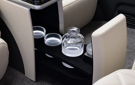 Mercedes-Benz V-Класс, 2025 год, 35 880 000 рублей, 21 фотография