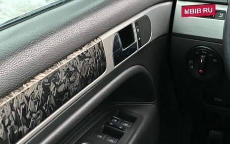 Volkswagen Touareg III, 2007 год, 1 289 000 рублей, 15 фотография