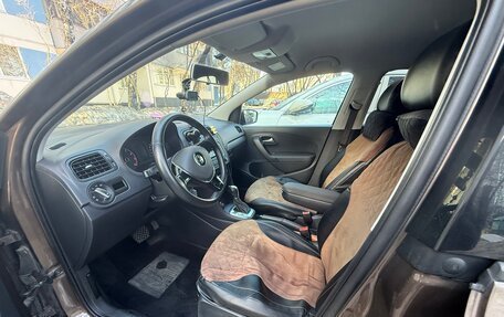 Volkswagen Polo VI (EU Market), 2015 год, 1 400 000 рублей, 11 фотография