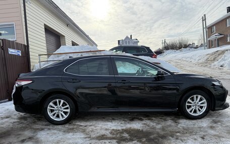 Toyota Camry, 2020 год, 2 800 000 рублей, 3 фотография