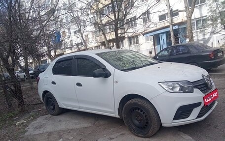 Renault Logan II, 2018 год, 550 000 рублей, 5 фотография