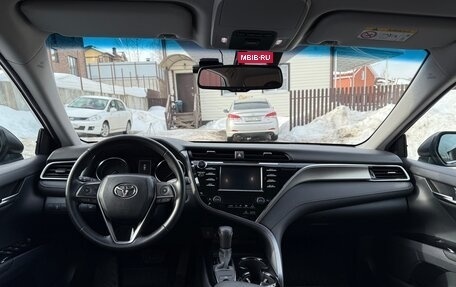 Toyota Camry, 2020 год, 2 800 000 рублей, 5 фотография