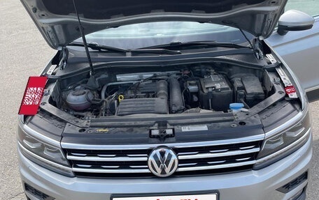 Volkswagen Tiguan II, 2018 год, 2 350 000 рублей, 21 фотография