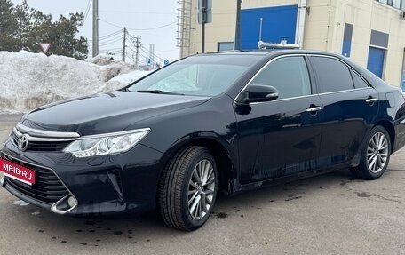 Toyota Camry, 2017 год, 2 370 000 рублей, 5 фотография