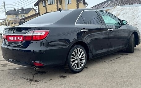 Toyota Camry, 2017 год, 2 370 000 рублей, 3 фотография