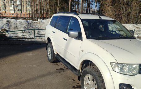 Mitsubishi Pajero Sport II рестайлинг, 2014 год, 1 550 000 рублей, 3 фотография
