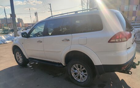 Mitsubishi Pajero Sport II рестайлинг, 2014 год, 1 550 000 рублей, 10 фотография