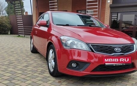 KIA cee'd I рестайлинг, 2011 год, 730 000 рублей, 2 фотография