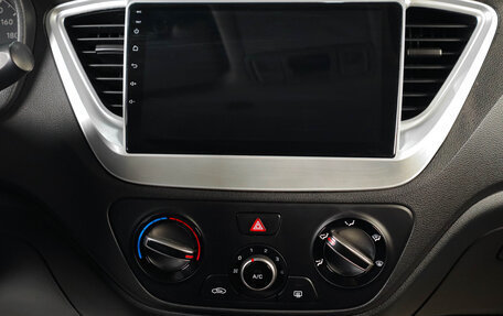 Hyundai Solaris II рестайлинг, 2017 год, 1 359 000 рублей, 18 фотография