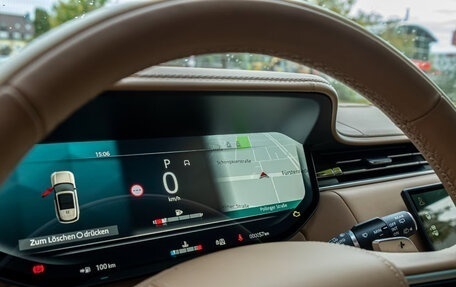 Land Rover Range Rover IV рестайлинг, 2026 год, 38 000 000 рублей, 13 фотография