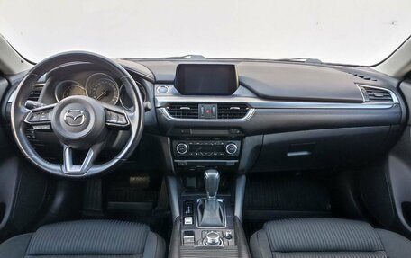 Mazda 6, 2017 год, 2 170 000 рублей, 12 фотография