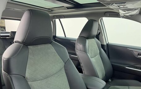 Toyota RAV4, 2025 год, 4 390 000 рублей, 10 фотография