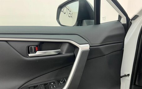 Toyota RAV4, 2025 год, 4 390 000 рублей, 16 фотография