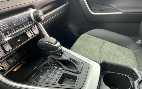 Toyota RAV4, 2025 год, 4 390 000 рублей, 18 фотография