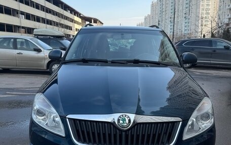 Skoda Fabia II, 2011 год, 695 000 рублей, 2 фотография