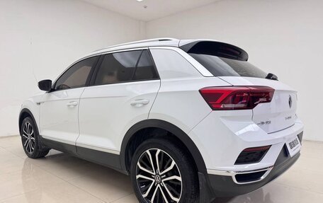 Volkswagen T-Roc I, 2021 год, 2 190 000 рублей, 5 фотография