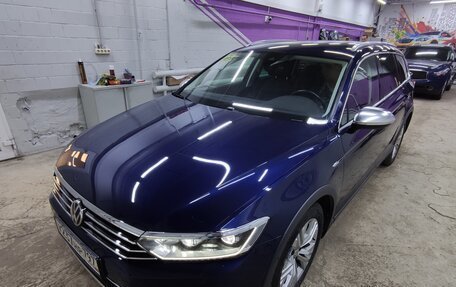 Volkswagen Passat B8 рестайлинг, 2019 год, 3 750 000 рублей, 2 фотография