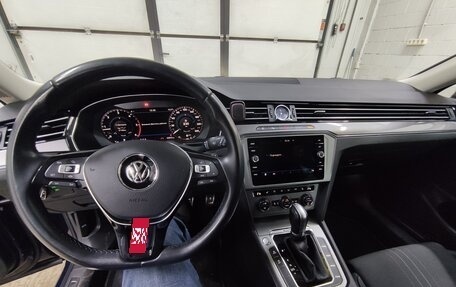 Volkswagen Passat B8 рестайлинг, 2019 год, 3 750 000 рублей, 13 фотография