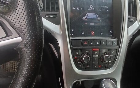 Opel Astra J, 2013 год, 950 000 рублей, 4 фотография