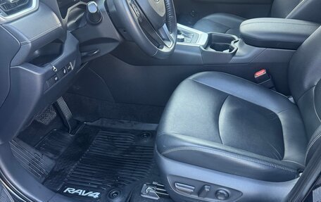 Toyota RAV4, 2021 год, 4 370 000 рублей, 9 фотография