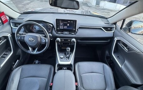 Toyota RAV4, 2021 год, 4 370 000 рублей, 14 фотография