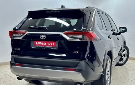 Toyota RAV4, 2021 год, 3 456 000 рублей, 6 фотография